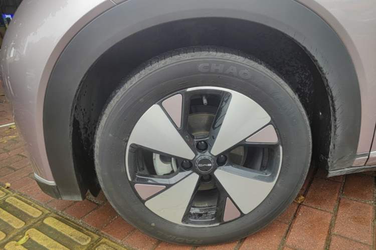 Used BYD Dolphin 2023 420 km Free Version Left Front Wheel Hub