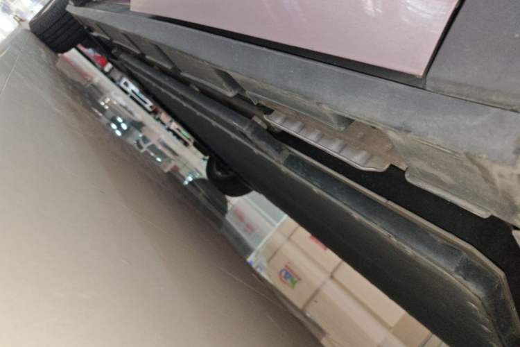 Used BYD Dolphin 2023 420 km Fashion Edition Left Side Sill