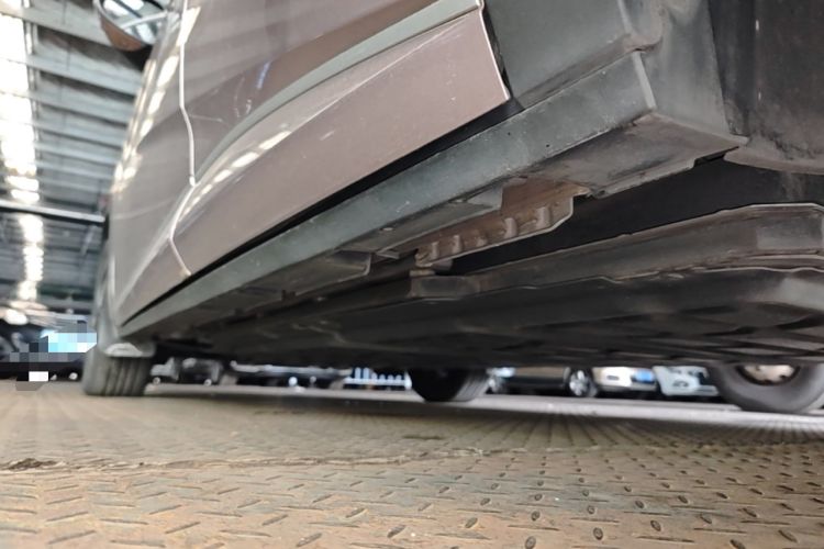 Used BYD Dolphin 2023 420 km Fashion Edition Left Side Sill