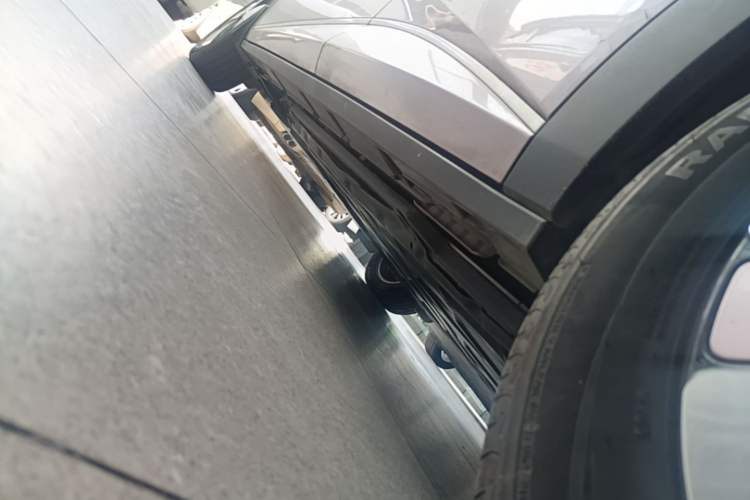 Used BYD Dolphin 2023 420 km Fashion Edition Left Side Sill