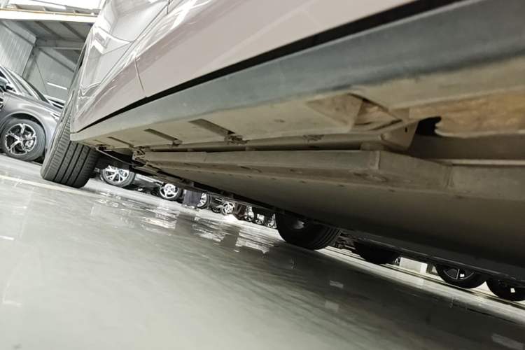Used BYD Dolphin 2023 420 km Fashion Edition Left Side Sill