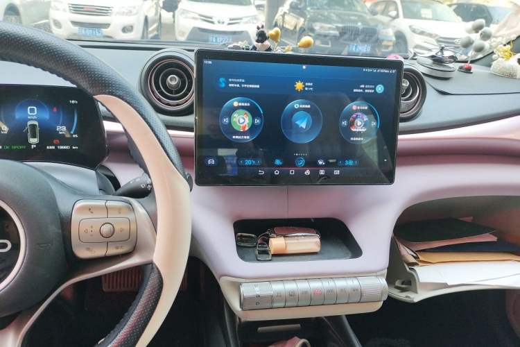 Used BYD Dolphin 2023 420 km Fashion Edition Audio And AC Panel