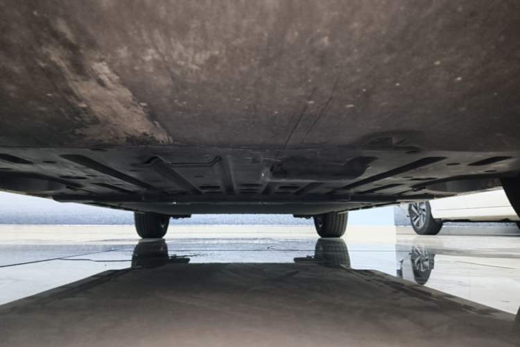 Used BYD Dolphin 2023 420 km Fashion Edition Chassis Front