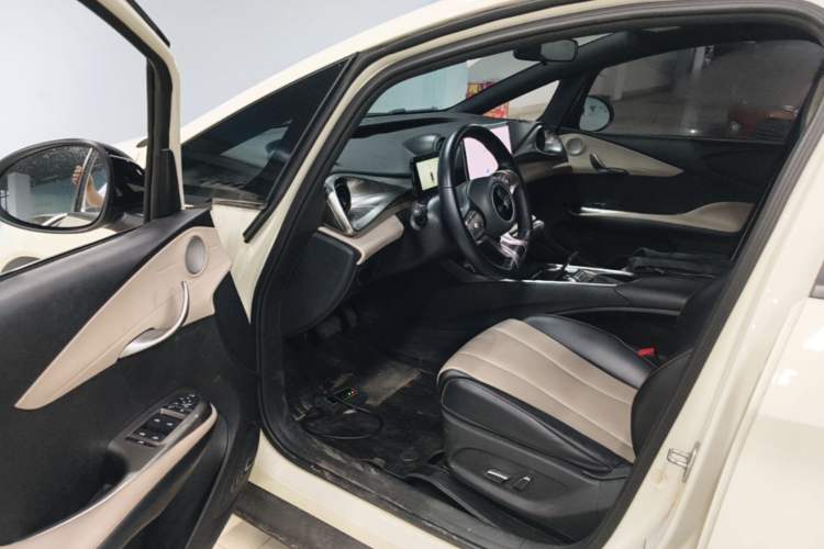 Used BYD Dolphin 2023 420 km Fashion Edition Driver Seat