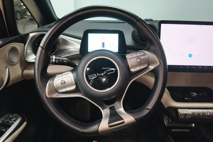 Used BYD Dolphin 2023 420 km Fashion Edition Steering Wheel