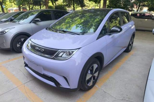 Used BYD Dolphin 2023 420 km Fashion Edition