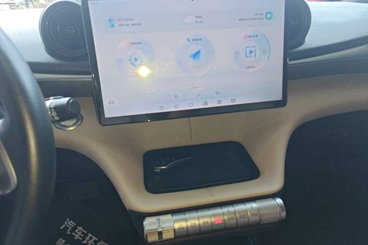 Used BYD Dolphin 2023 420 km Fashion Edition Audio And AC Panel