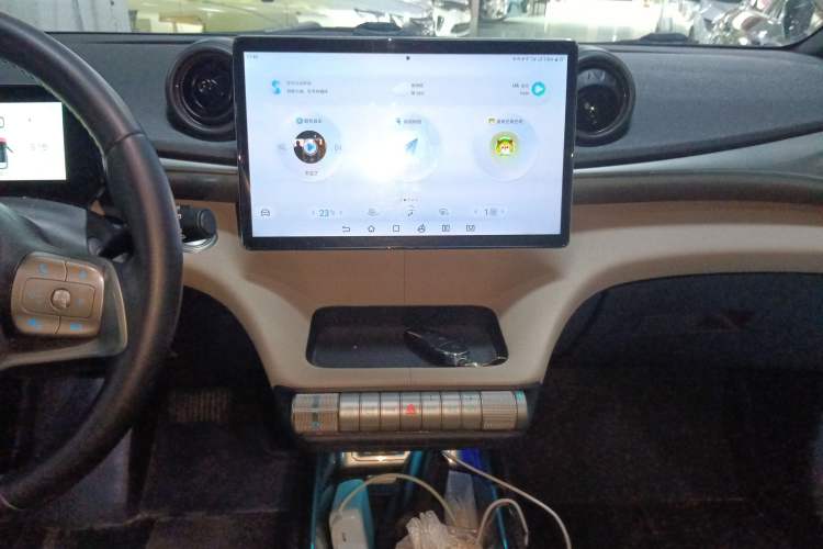 Used BYD Dolphin 2023 420 km Free Version Audio And AC Panel