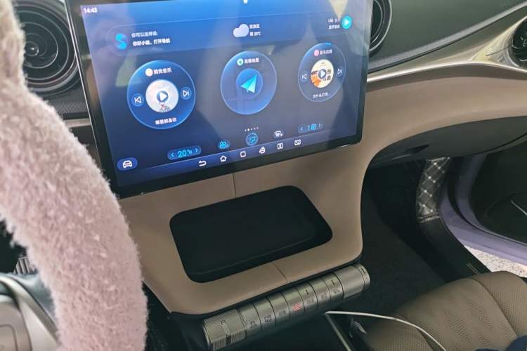 Used BYD Dolphin 2023 420 km Fashion Edition Audio And AC Panel