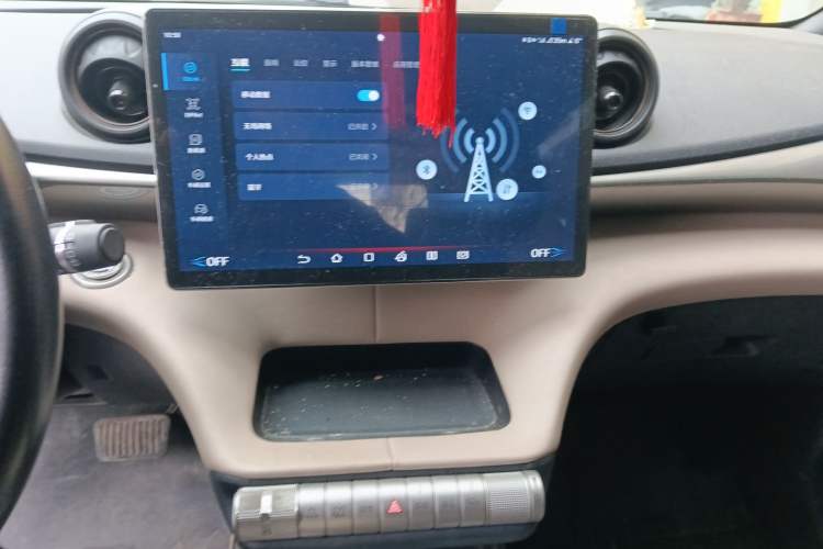 Used BYD Dolphin 2023 420 km Fashion Edition Audio And AC Panel