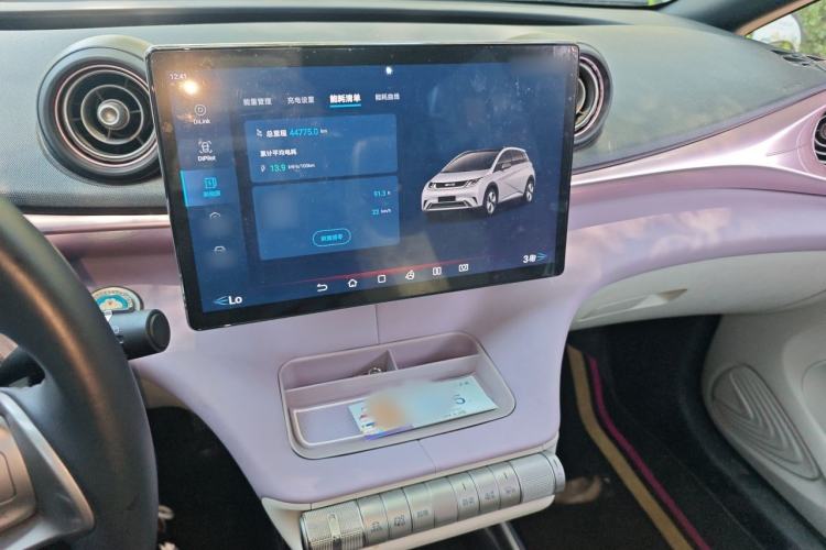 Used BYD Dolphin 2023 420 km Fashion Edition Audio And AC Panel