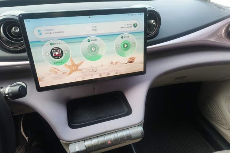 Used BYD Dolphin 2023 420 km Fashion Edition Audio And AC Panel