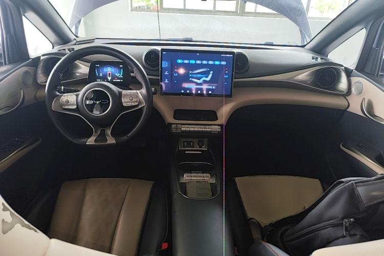 Used BYD Dolphin 2023 420 km Fashion Edition Center Console
