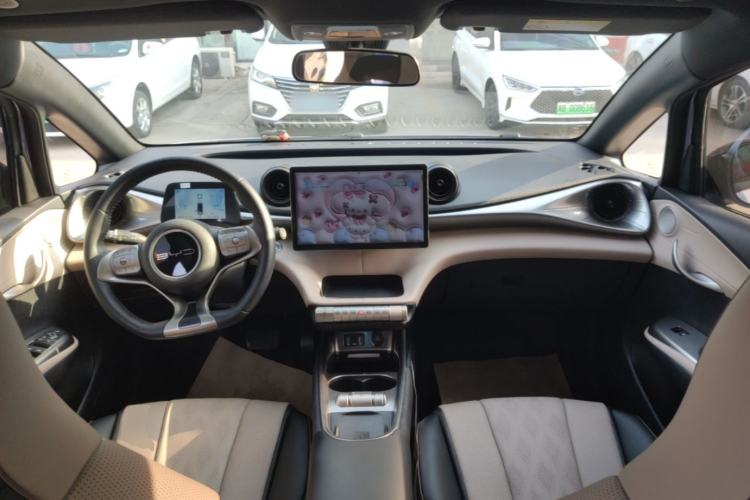 Used BYD Dolphin 2023 420 km Fashion Edition Center Console