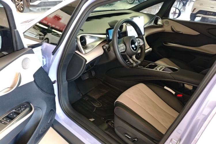 Used BYD Dolphin 2023 420 km Fashion Edition Driver Seat