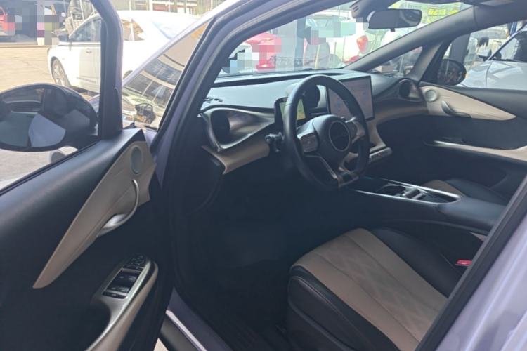 Used BYD Dolphin 2023 420 km Fashion Edition Driver Seat