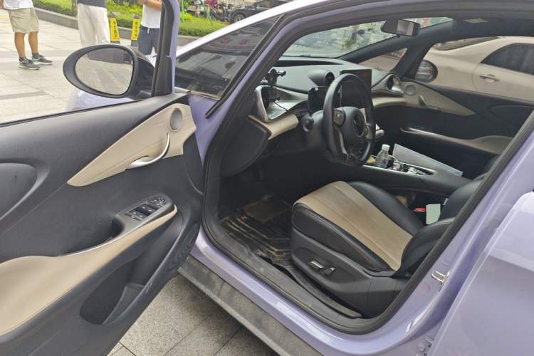 Used BYD Dolphin 2023 420 km Free Version Driver Seat