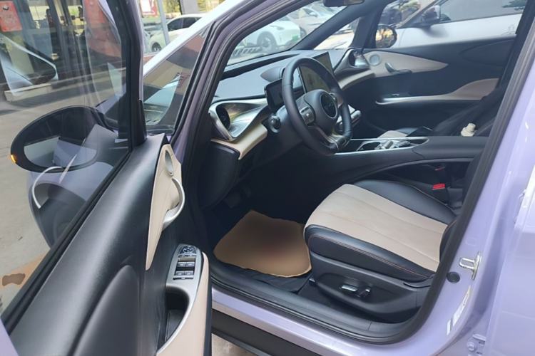 Used BYD Dolphin 2023 420 km Fashion Edition Driver Seat