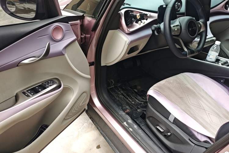 Used BYD Dolphin 2023 420 km Free Version Driver Seat