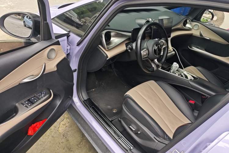 Used BYD Dolphin 2023 420 km Free Version Driver Seat