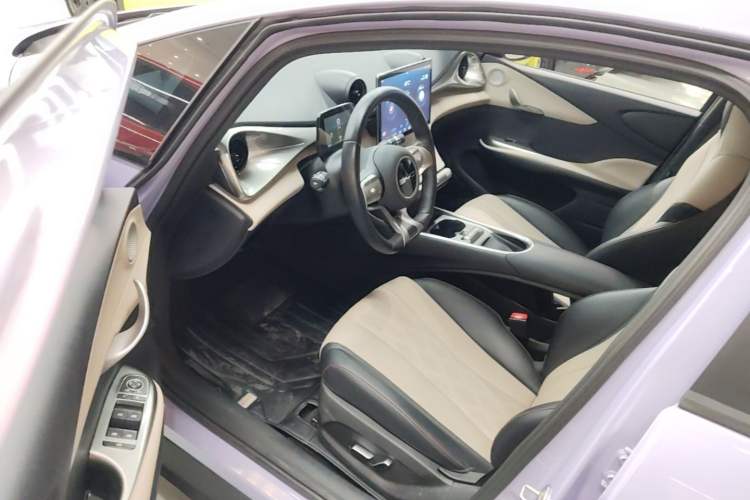 Used BYD Dolphin 2023 420 km Free Version Driver Seat