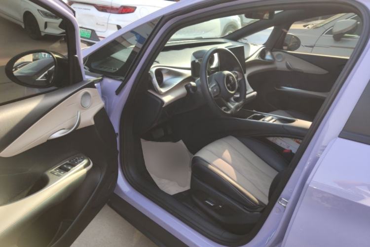 Used BYD Dolphin 2023 420 km Fashion Edition Driver Seat