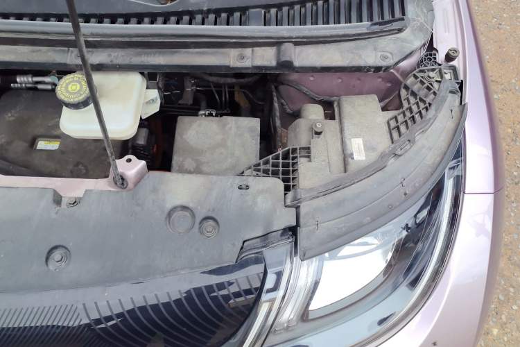 Used BYD Dolphin 2023 420 km Fashion Edition Engine Bay Left