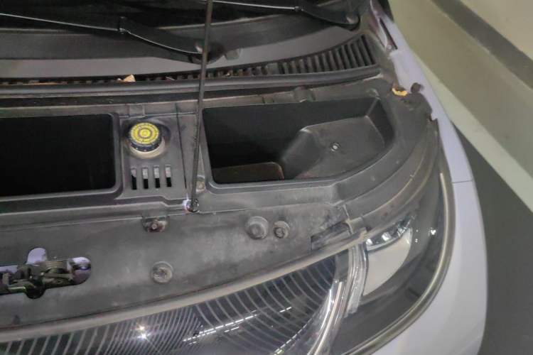 Used BYD Dolphin 2023 420 km Fashion Edition Engine Bay Left