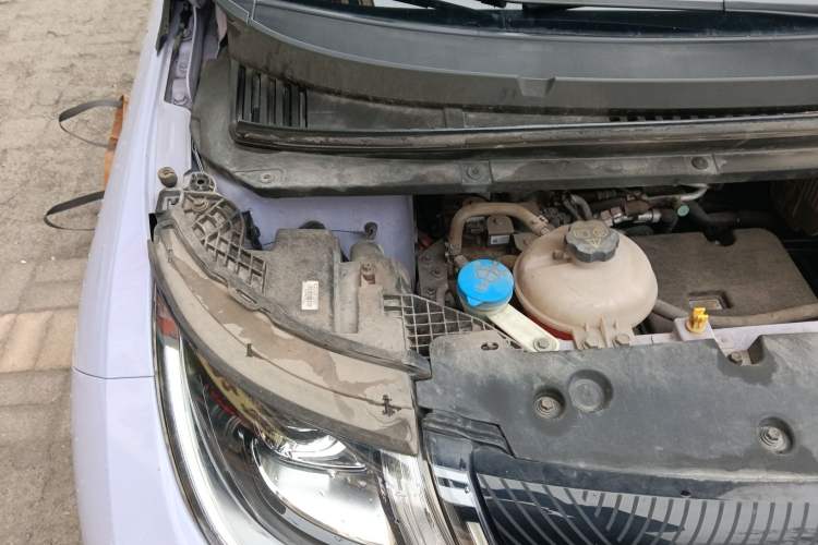 Used BYD Dolphin 2023 420 km Fashion Edition Engine Bay Right