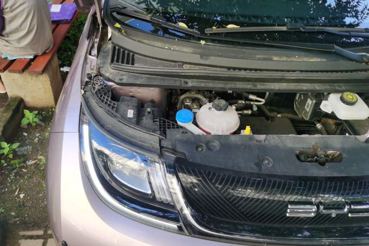 Used BYD Dolphin 2023 420 km Fashion Edition Engine Bay Right