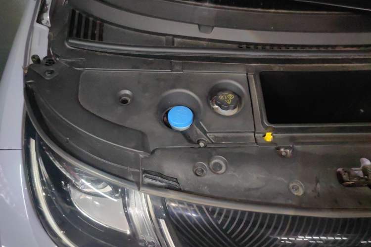 Used BYD Dolphin 2023 420 km Fashion Edition Engine Bay Right