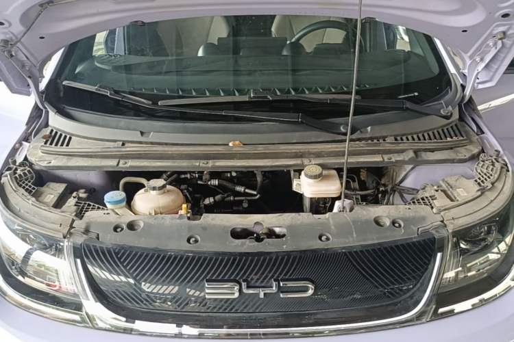Used BYD Dolphin 2023 420 km Fashion Edition Engine Bay