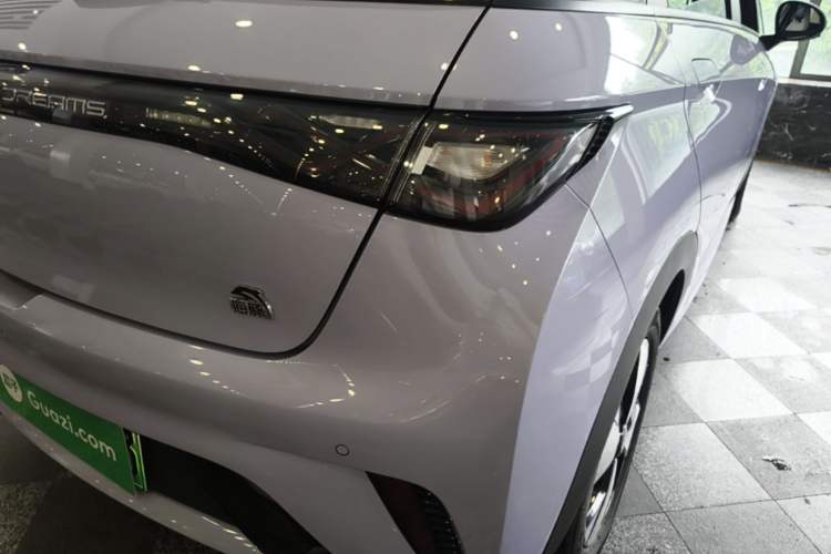 Used BYD Dolphin 2023 420 km Fashion Edition Exterior 3