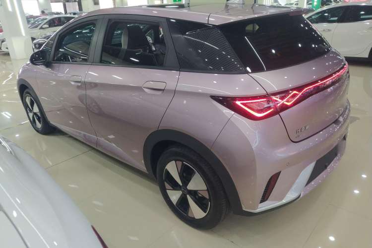Used BYD Dolphin 2023 420 km Fashion Edition Exterior 3