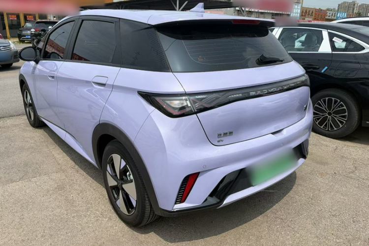Used BYD Dolphin 2023 420 km Fashion Edition Exterior 4