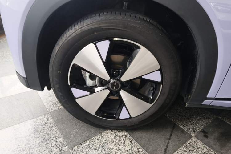 Used BYD Dolphin 2023 420 km Fashion Edition Exterior 4