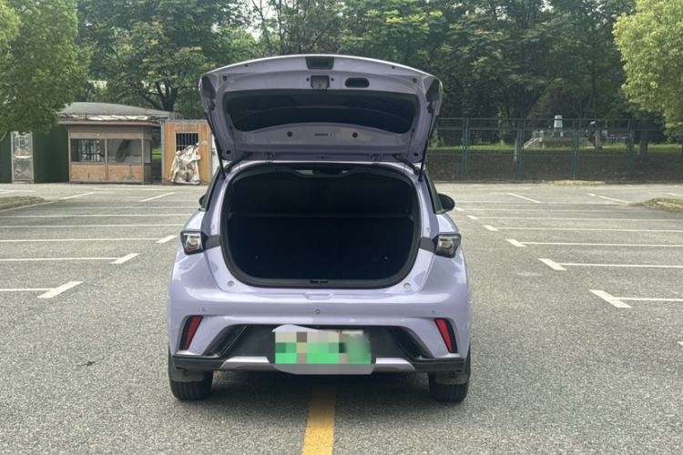 Used BYD Dolphin 2023 420 km Fashion Edition Exterior 4