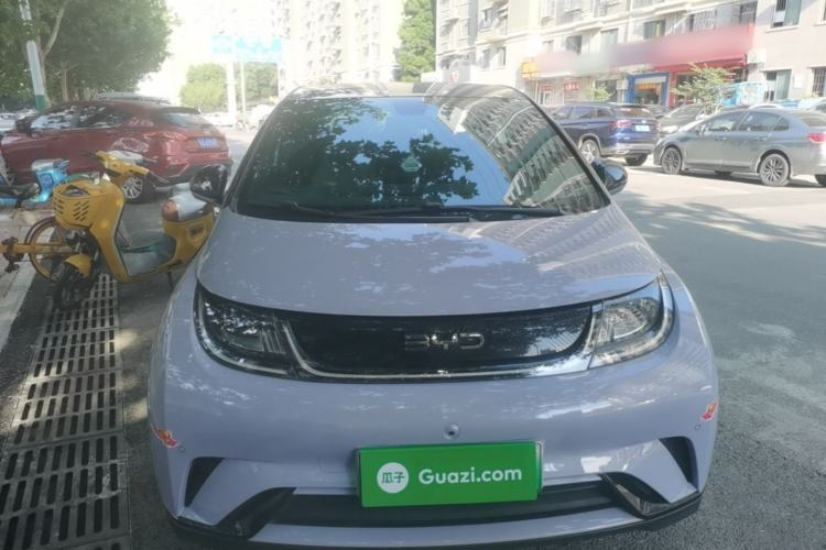 Used BYD Dolphin 2023 420 km Fashion Edition Front
