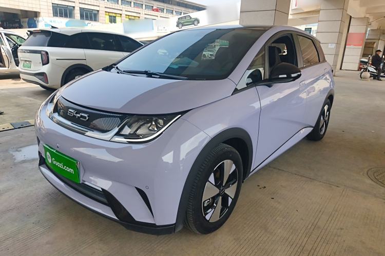 Used BYD Dolphin 2023 420 km Fashion Edition Front Left 45 Deg