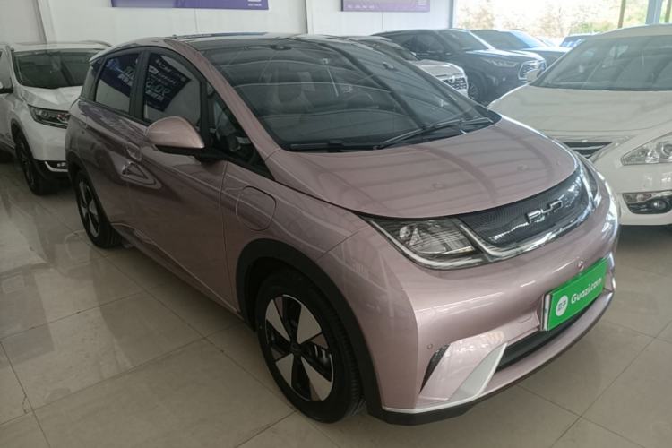 Used BYD Dolphin 2023 420 km Fashion Edition Front Right 45 Deg