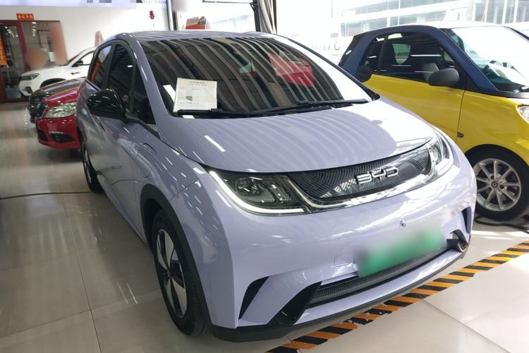 Used BYD Dolphin 2023 420 km Free Version Front Right 45 Deg