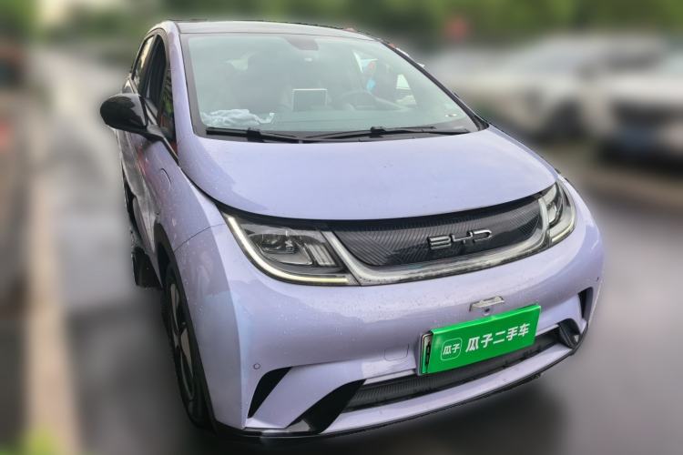 Used BYD Dolphin 2023 420 km Fashion Edition Front Right 45 Deg