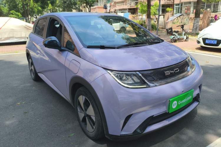 Used BYD Dolphin 2023 420 km Free Version Front Right 45 Deg