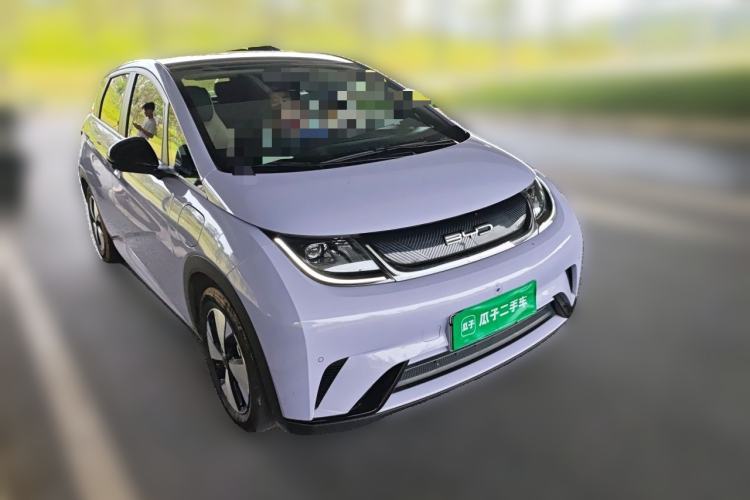 Used BYD Dolphin 2023 420 km Fashion Edition Front Right 45 Deg