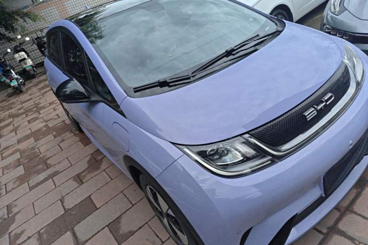 Used BYD Dolphin 2023 420 km Fashion Edition Front Right 45 Deg