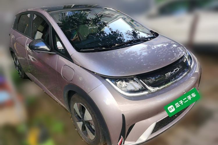 Used BYD Dolphin 2023 420 km Fashion Edition Front Right 45 Deg