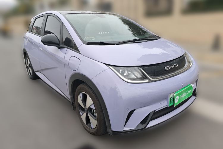 Used BYD Dolphin 2023 420 km Fashion Edition Front Right 45 Deg