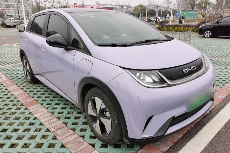 Used BYD Dolphin 2023 420 km Free Version Front Right 45 Deg