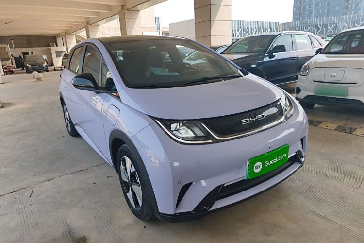 Used BYD Dolphin 2023 420 km Fashion Edition Front Right 45 Deg