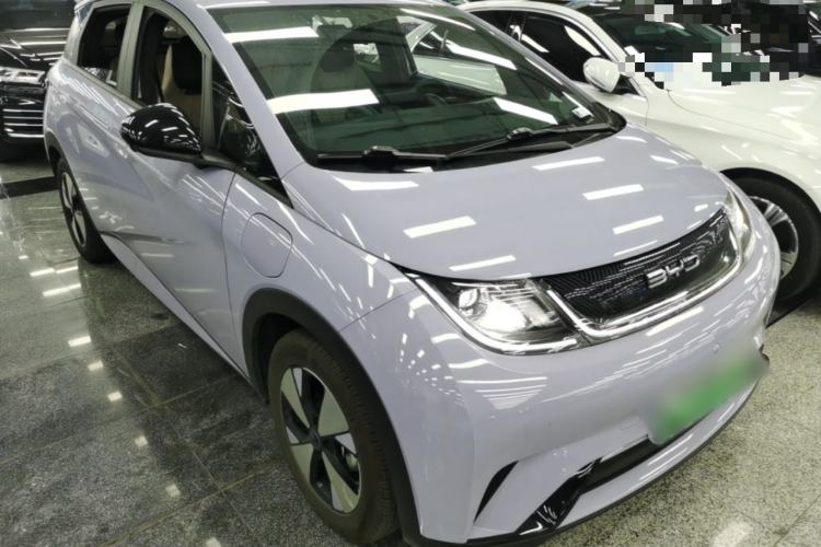 Used BYD Dolphin 2023 420 km Free Version Front Right 45 Deg